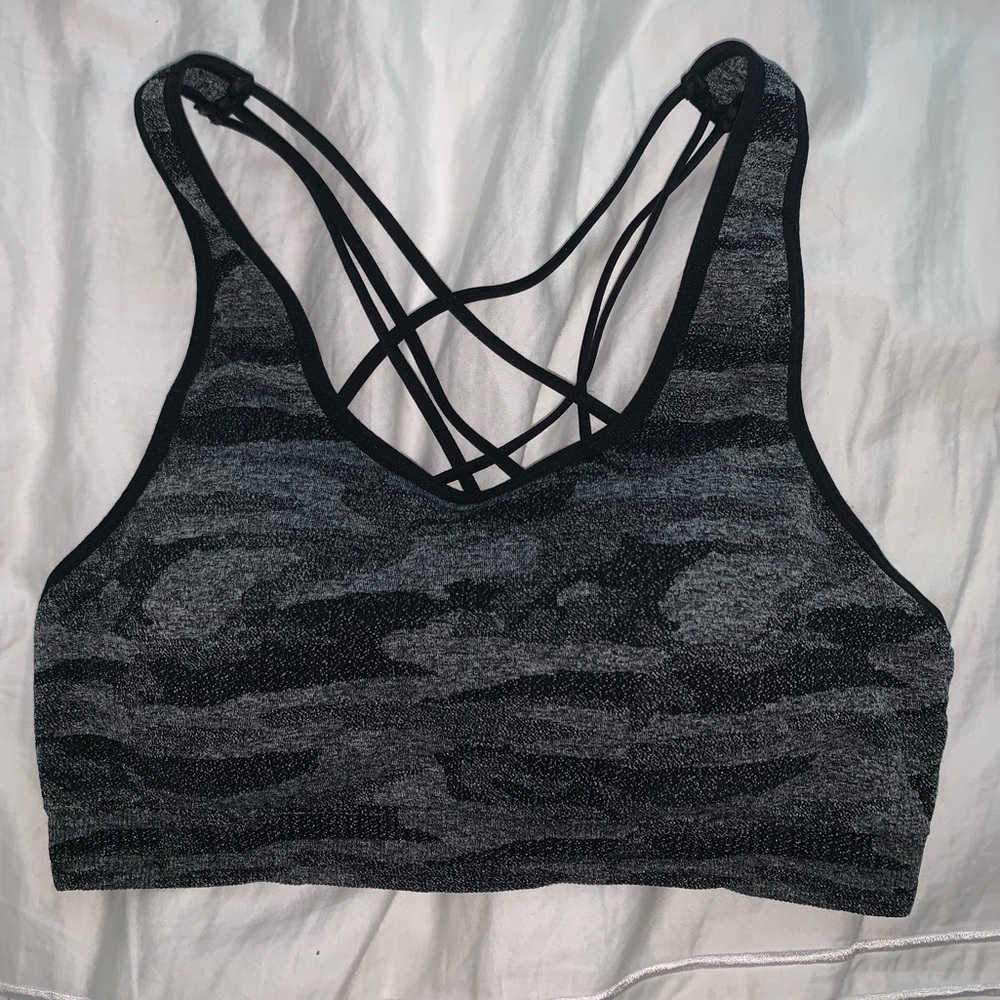 camoflage strappy sports bra with removable cups